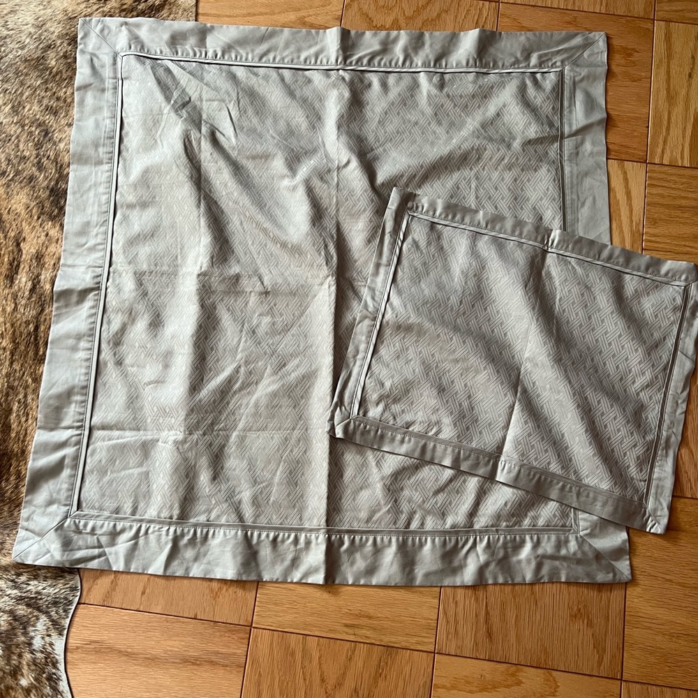 New Ralph Lauren home collection set Lux Bedford Jacquard Shams . Gray